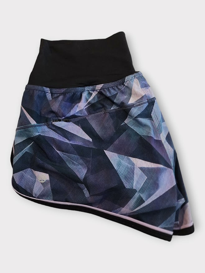 Size 6 - Lululemon Drop It Low Short