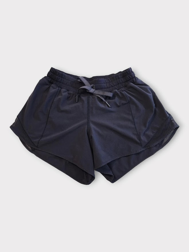 Size 6 - Lululemon Hotty Hot Short (Long 4*)