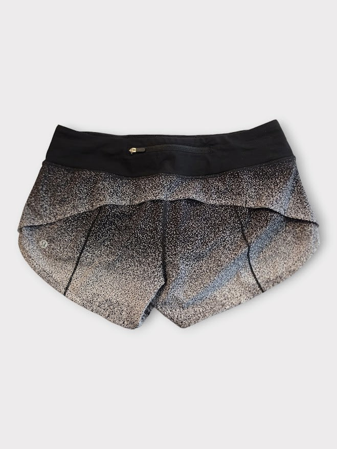 Size 6 - Lululemon Speed Up Short *2.5