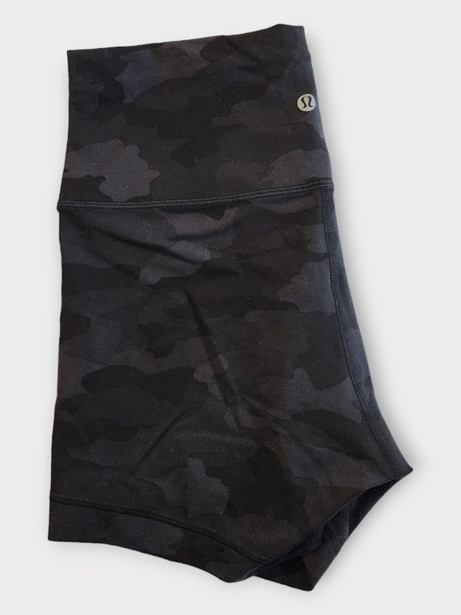 Size 10 - Lululemon Wunder Train High-Rise Short 4*