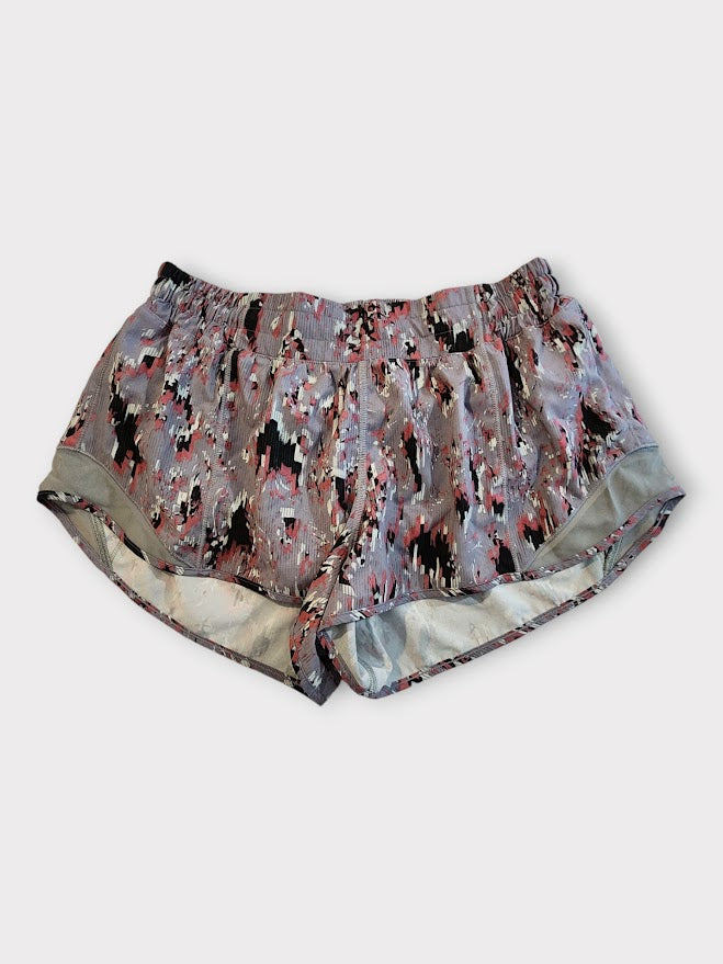 Size 10 - Lululemon Hotty Hot Short II *2.5