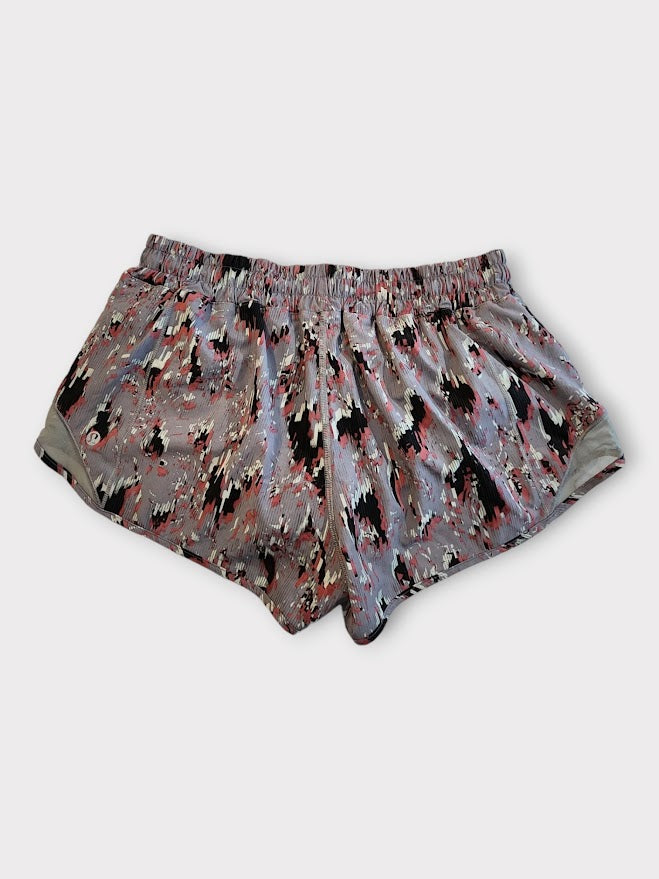 Size 10 - Lululemon Hotty Hot Short II *2.5
