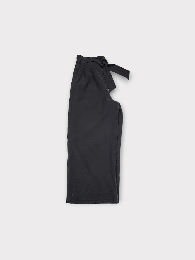 Size 2 - Lululemon Noir Crop