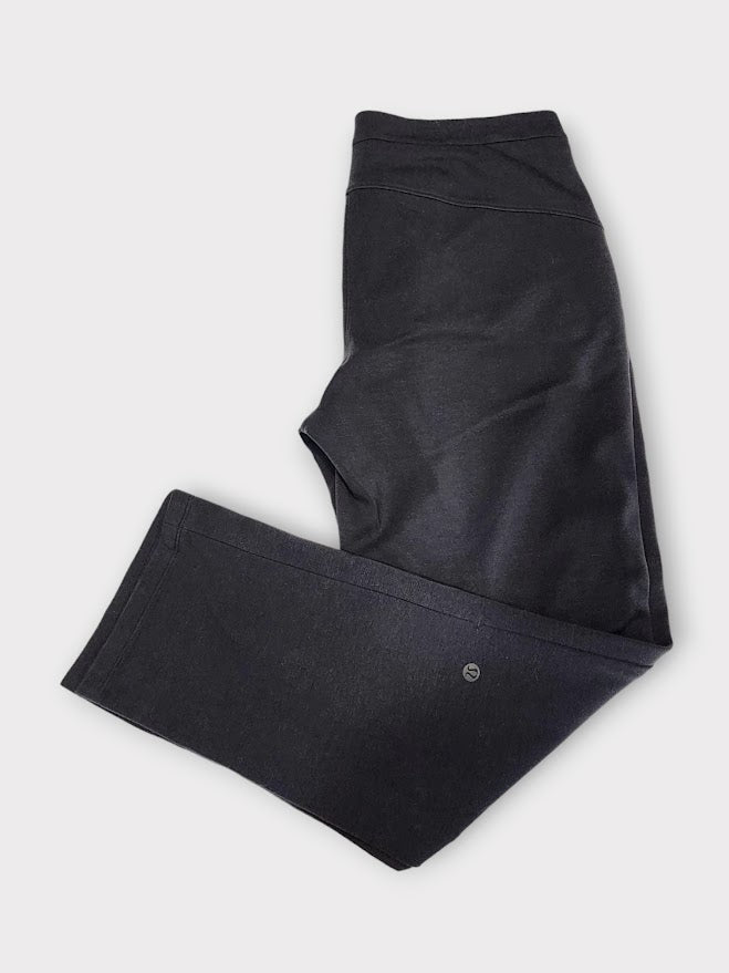 Size 6 - Lululemon On The Move Pant Ponte *28