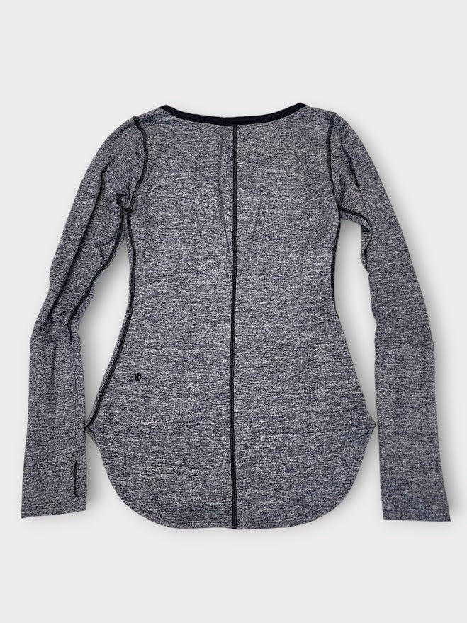 Size 4 - Lululemon Awesoma Henley