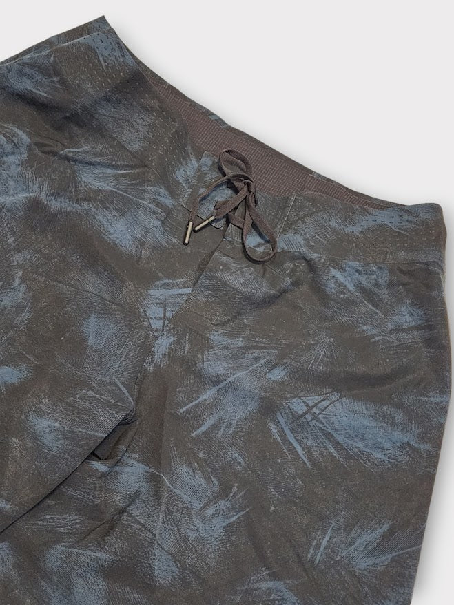 Medium (34*) - Men's Lululemon Current State Short *9