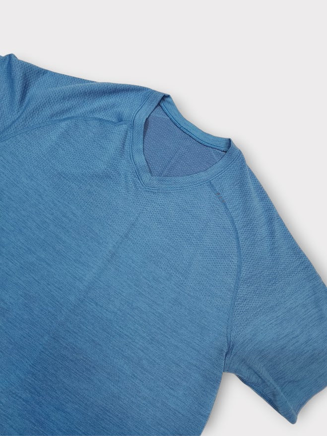 Small - Lululemon Metal Vent Short Sleeve