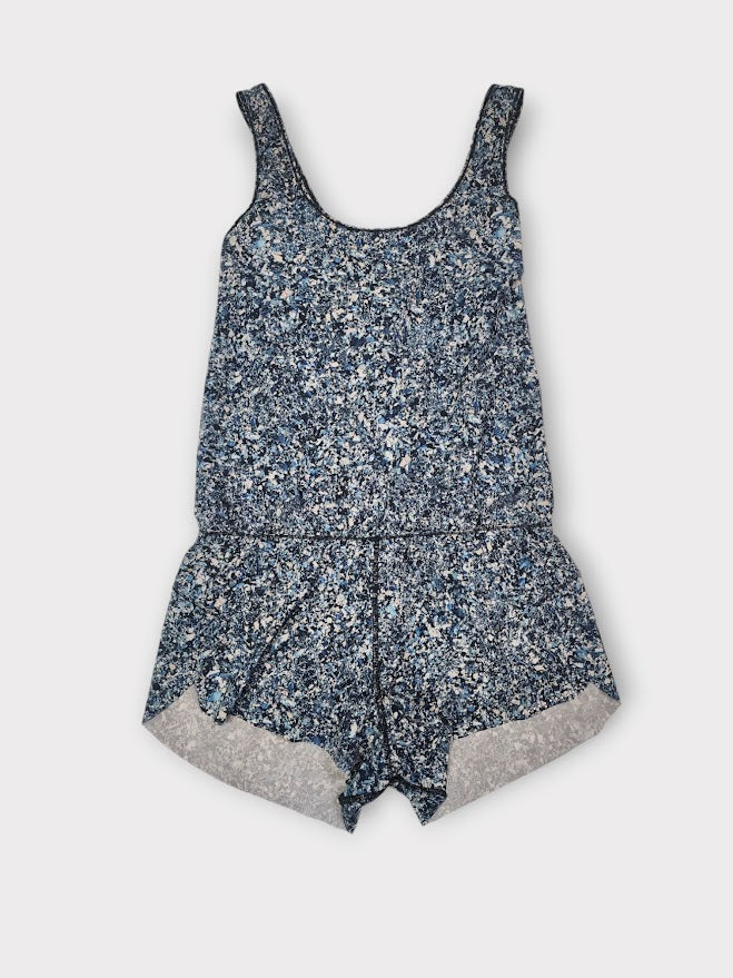 Size 6 - Lululemon Chase Me Onesie *Seawheeze