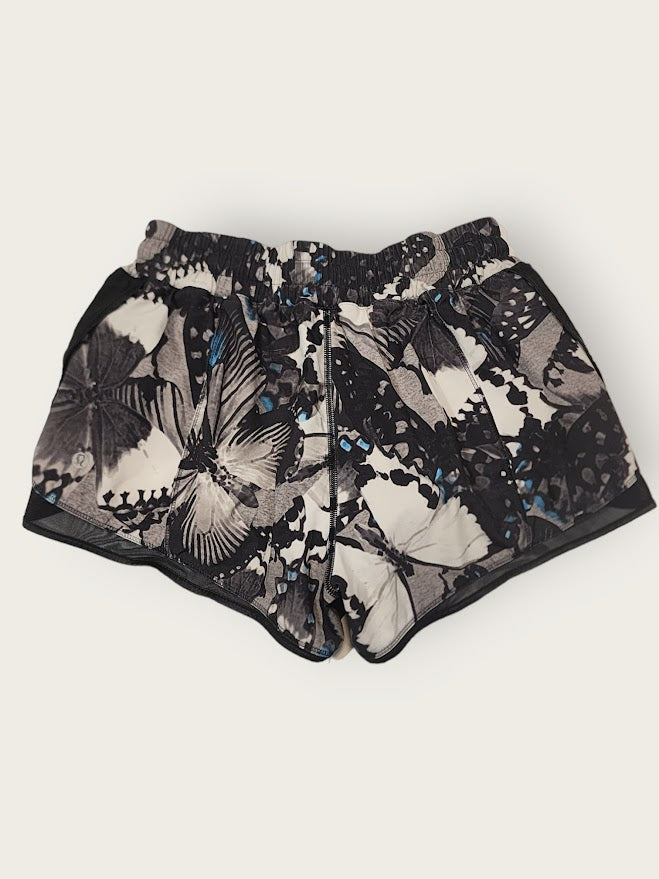 Size 6 - Lululemon Super Squad Short