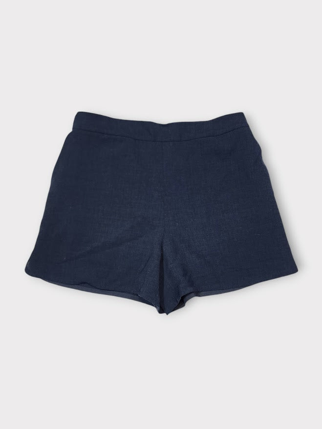 Size 8 - Lululemon Flat-Front Relaxed Short 4*