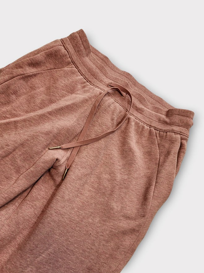 Size 8 - Lululemon Scuba High-Rise Jogger