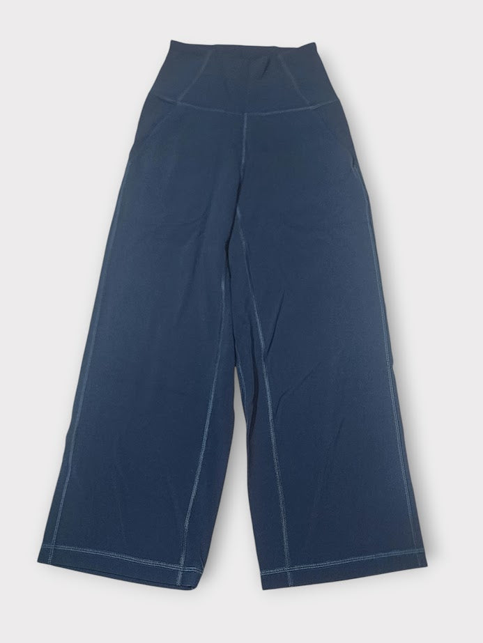 Size 0 - Lululemon Align Wide Leg Super-High-Rise Crop *23