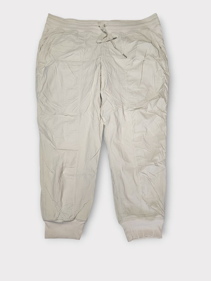 Size 20 - Lululemon Dance Studio Mid-Rise Jogger *Full Length