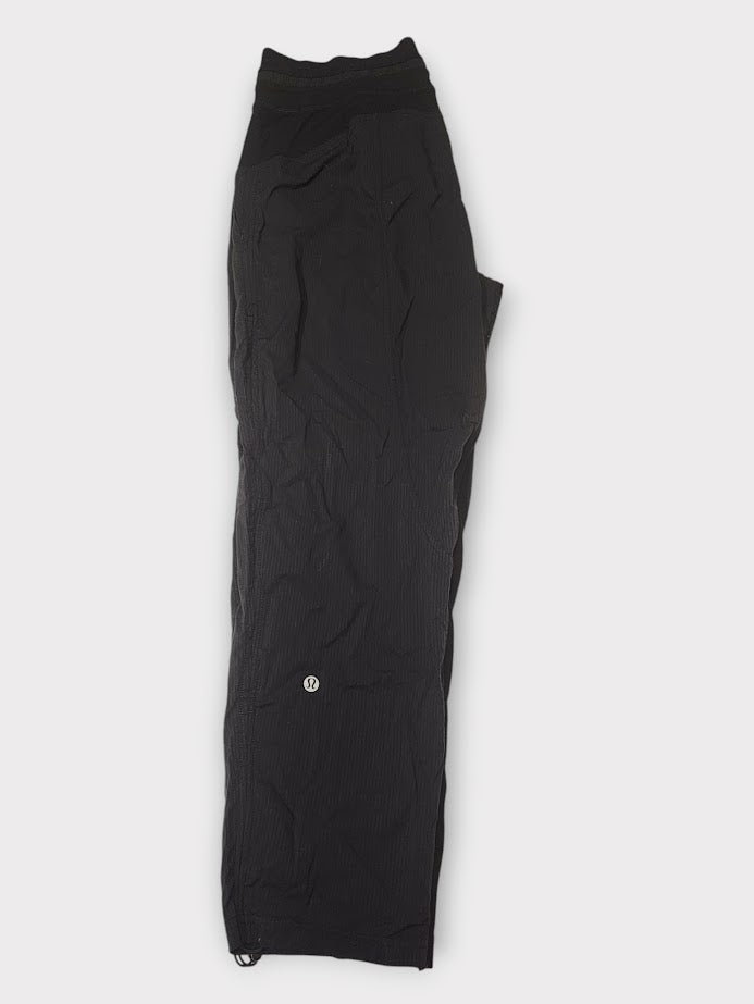 Size 8 - Lululemon Dance Studio Crop *25