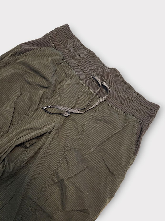 Size 8 - Lululemon Dance Studio Jogger *29