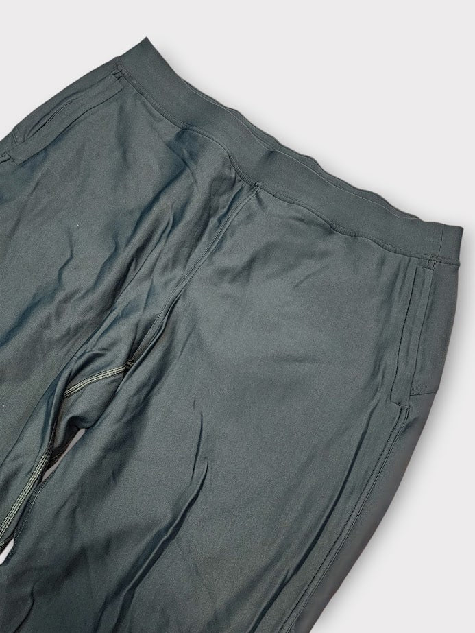 Size 14 - Lululemon Adapted State High-Rise Fleece Jogger