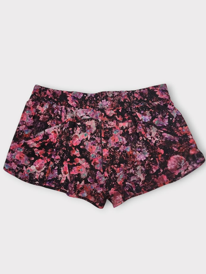 Size 20 - Lululemon Tracker Short V *4"