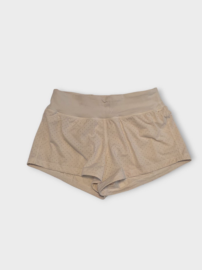 Size 4 - Lululemon Final Lap Short (2.5")