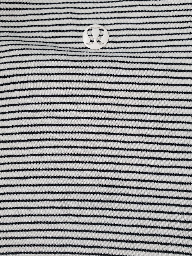 Large - Lululemon Tee Shirt