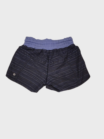 Size 4 - Lululemon Tracker Short II *2-way Stretch
