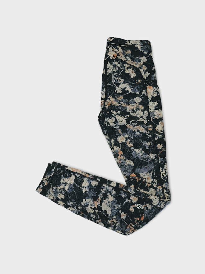 Size 2 - Lululemon Speed Up Tight *Full-On Luxtreme 28*