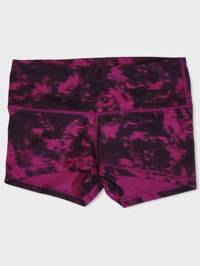 Size 4 - Lululemon Boogie Short *Full-On Luon