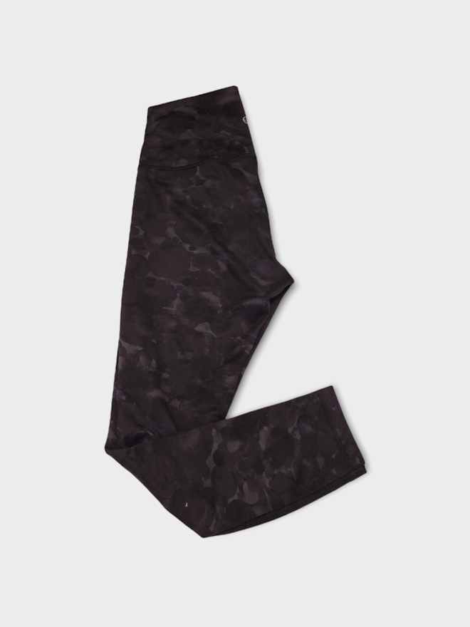 Size 6 - Lululemon Wunder Under Pant