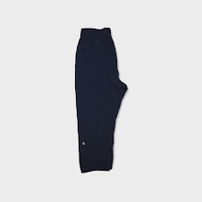 Size 4 - Lululemon Rejuvenate Crop *18