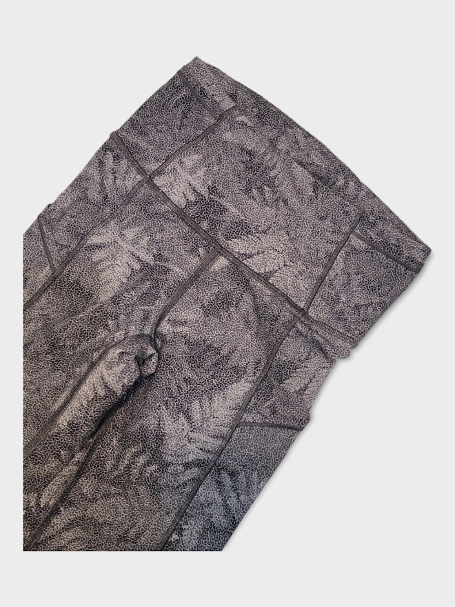 Size 2 - Lululemon Fast & Free Crop II (Nulux 19)