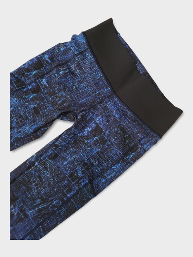 Size 6 - Lululemon Keep Your Form Tight 25*