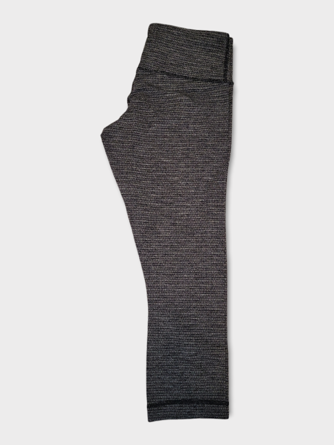 Size 6 - Lululemon Wunder Under