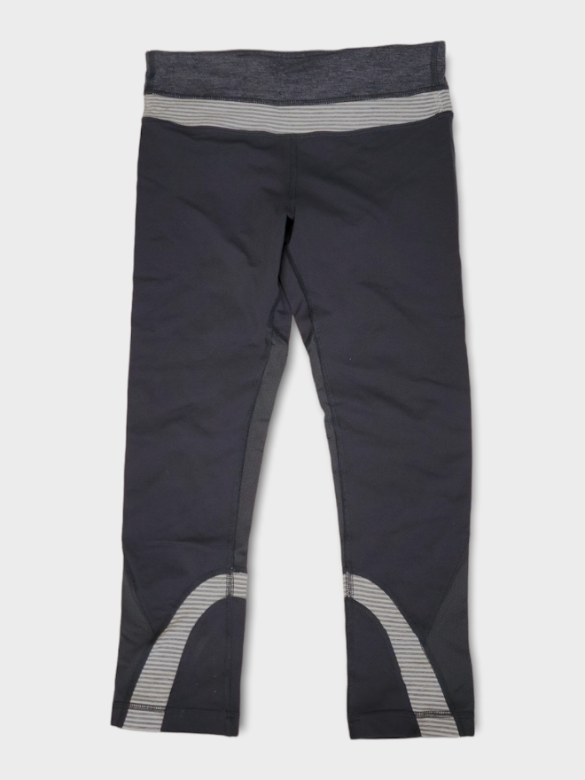 Size 4 - Lululemon Run: Inspire Crop II
