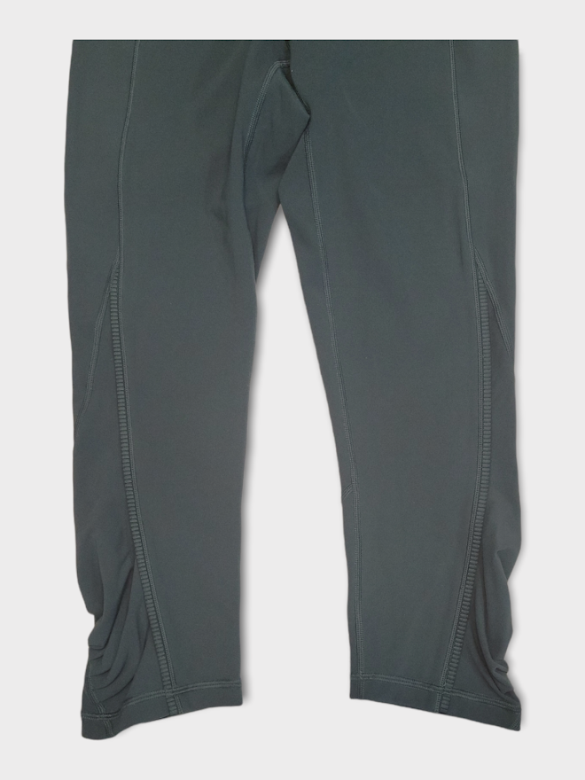 Size 6 - Lululemon Wunder Under Crop (Hi-Rise) Pleat 21*