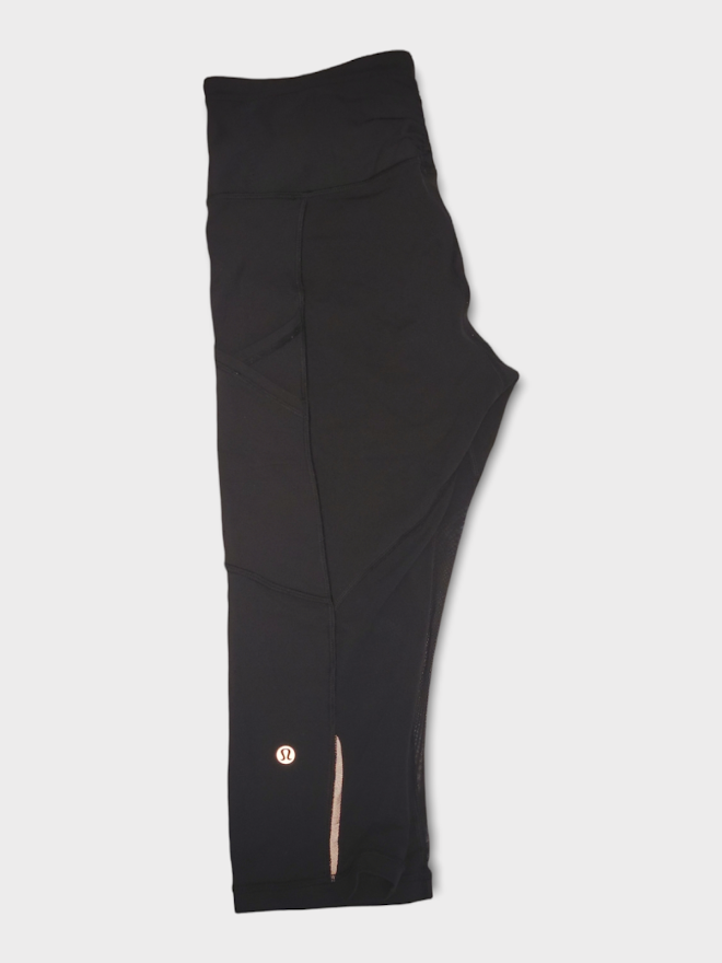 Size 8 - Lululemon Outrun 17* Crop