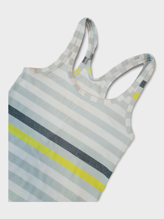 Size 4 - Lululemon tank