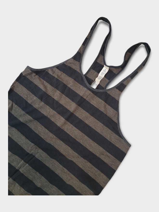 Size 4 - Lululemon Torque Tank