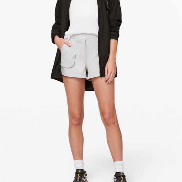 Size 0 - Lululemon This Instant Short