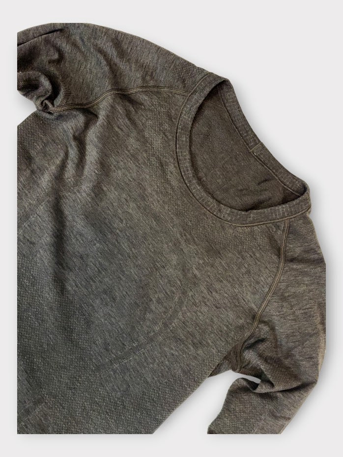 Size 6 - Lululemon Swiftly Tech Long Sleeve Crew