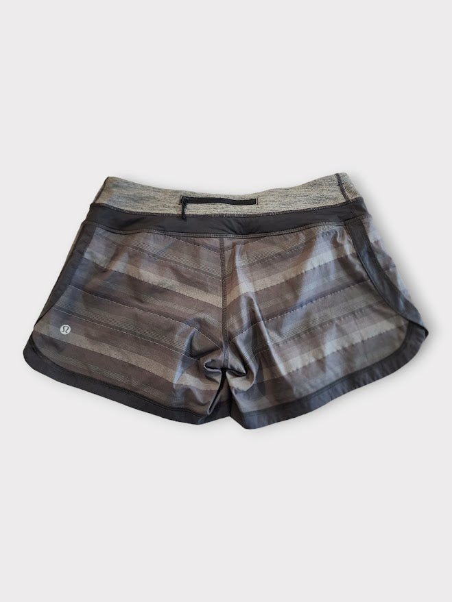 Size 6 - Lululemon Groove shorts *Reflect (Rare)