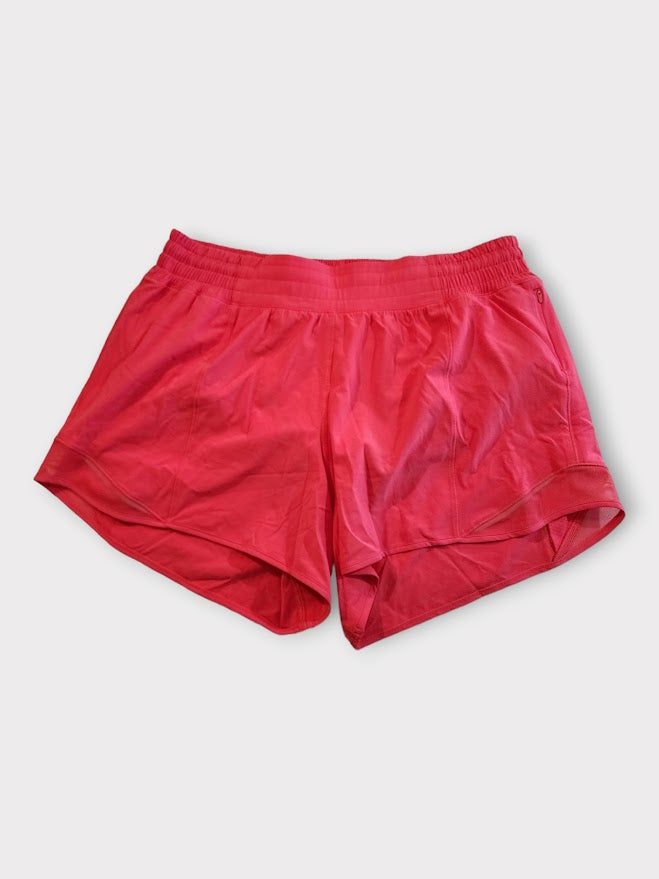 Size 10 - Lululemon Hotty Hot High-Rise Lined Short 4*