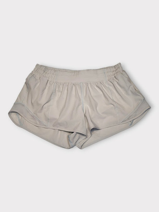 Size 12 - Lululemon Hotty Hot Low-Rise Lined Short 2.5*