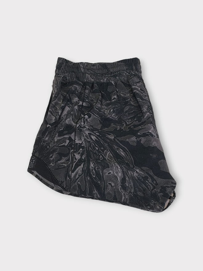 Size 14 - Lululemon Hotty Hot SHorts 4*