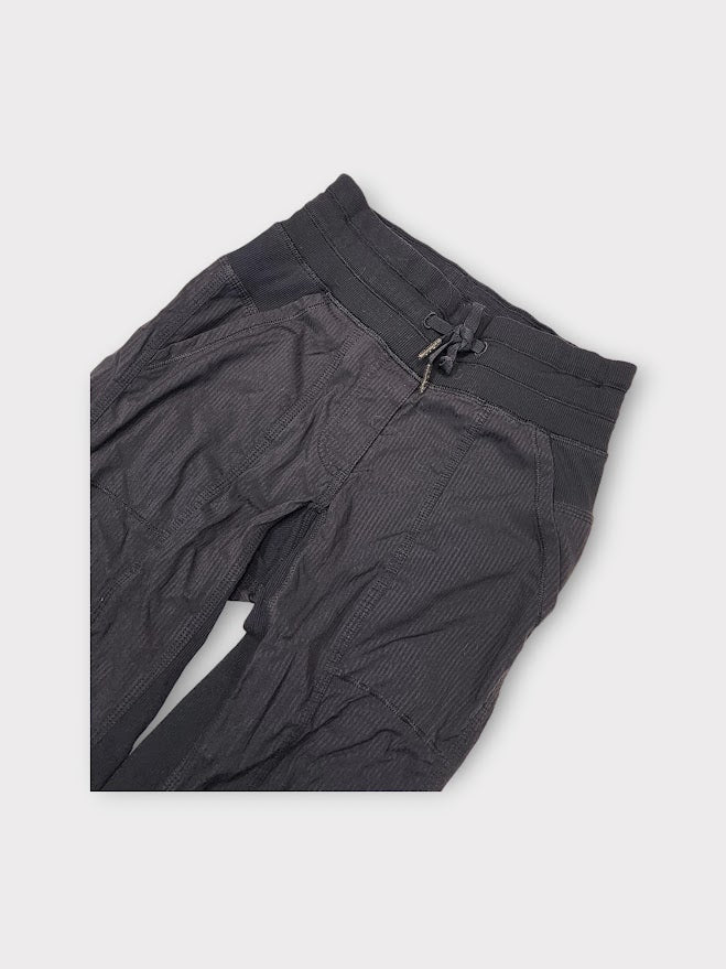 Sized 0 - Lululemon Street to Studio Pant