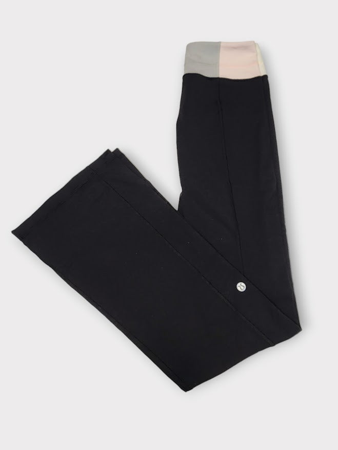 Size 4 - Lululemon Groove Pant (Tall)