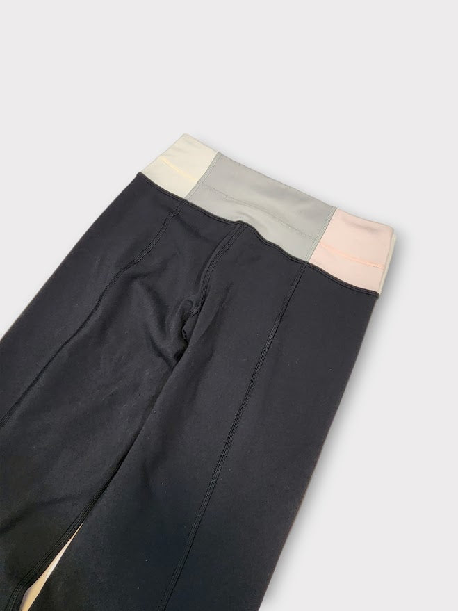 Size 4 - Lululemon Groove Pant (Tall)