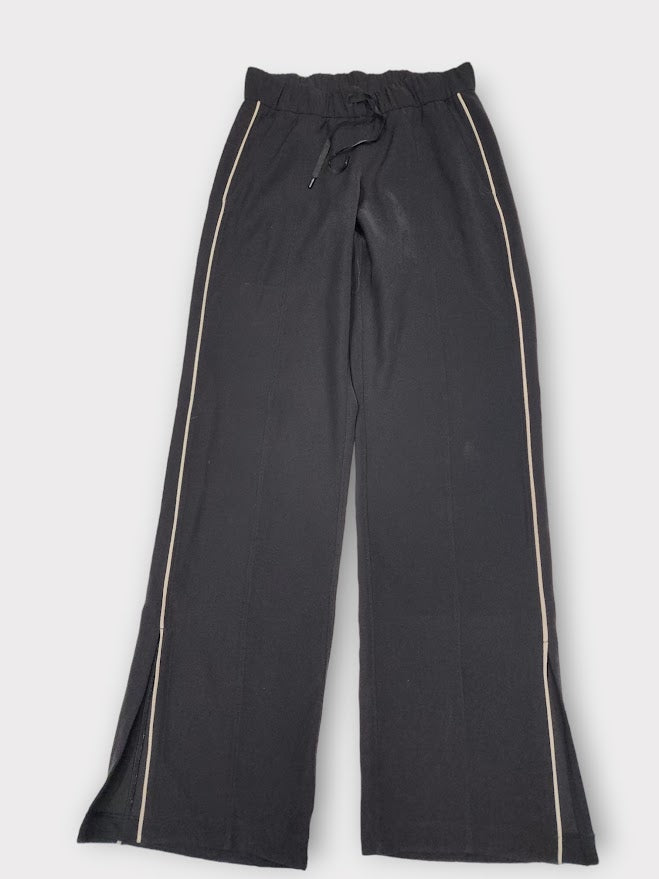 Size 4 - Lululemon On the Right Track Pant