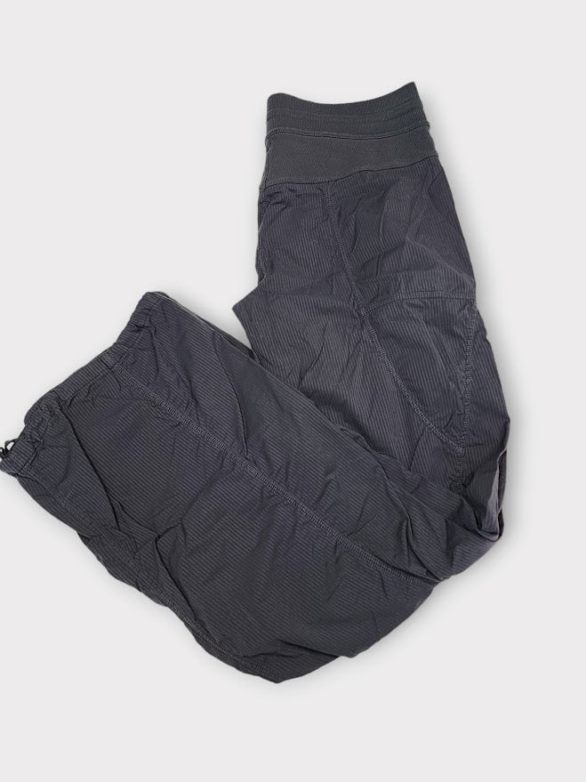 Size 6 - Lululemon Studio Pant III (Regular)