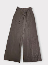 Size 8 - Lululemon Noir Pant