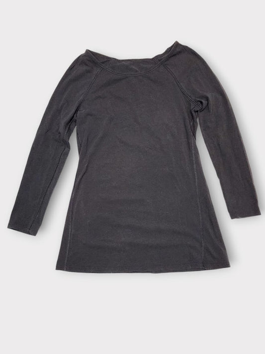 Size 6 - Lululemon Physically Fit Long Sleeve Tee