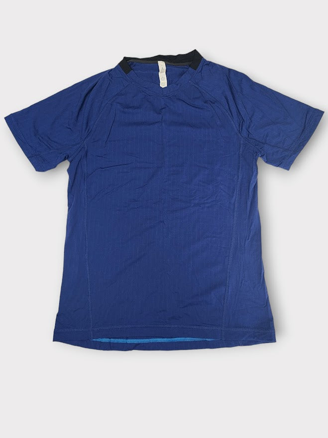 Small - Men's Lululemon T-shirt